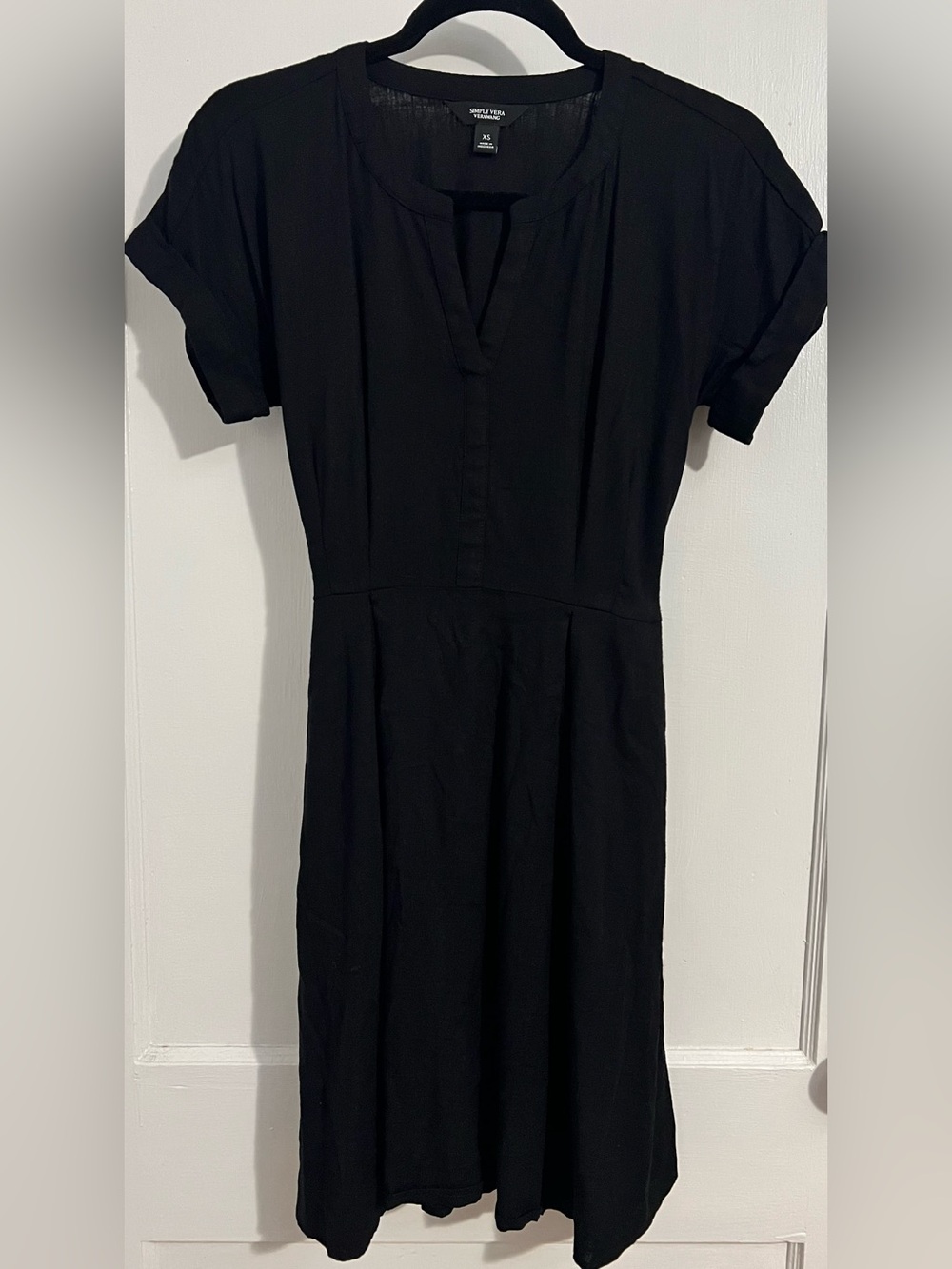 Simply Vera Wang Black Midi Dress